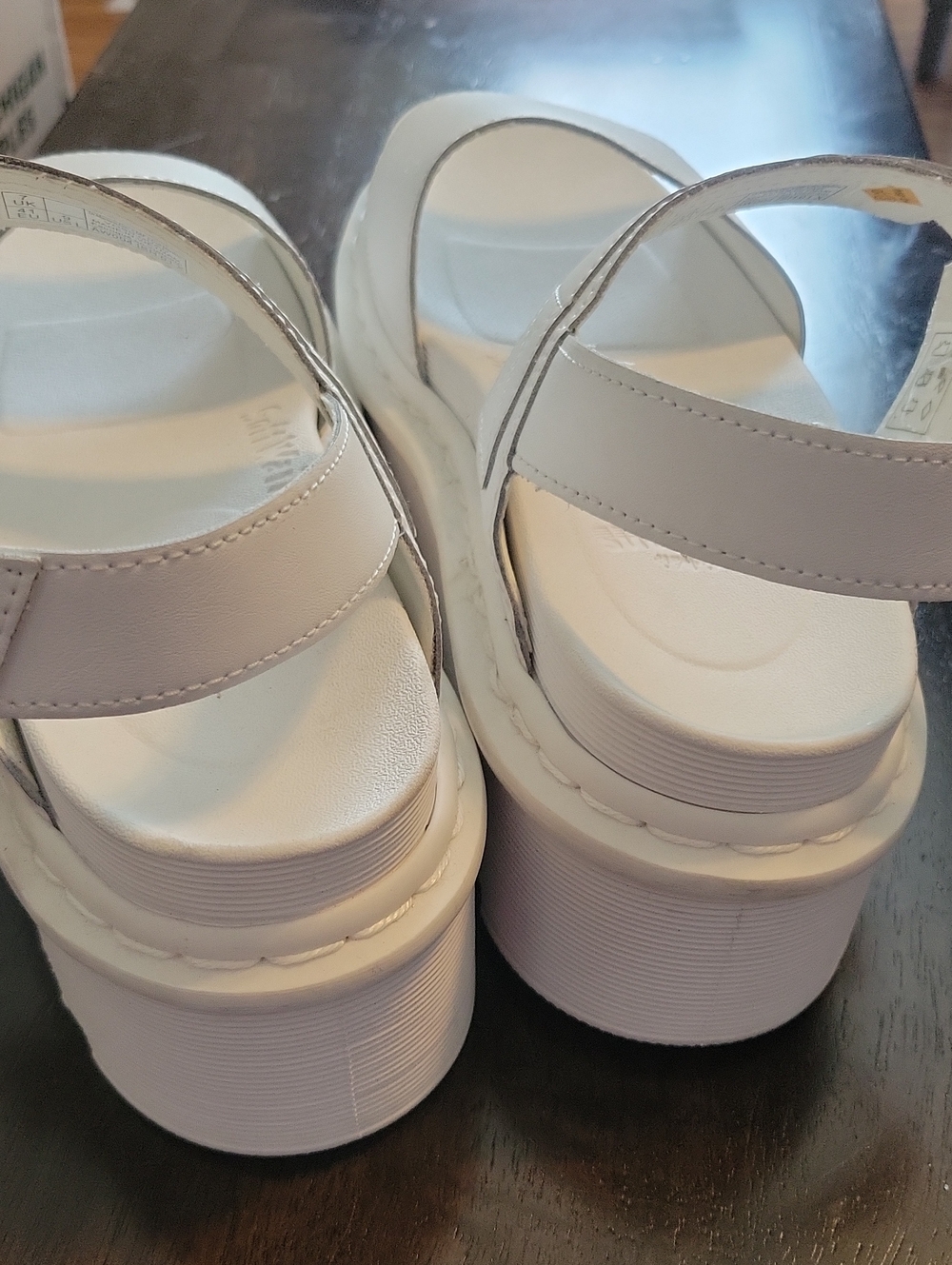 Dr. Martens Voss Quad Platform Sandals size 9 Women's New - Picture 5 of 7